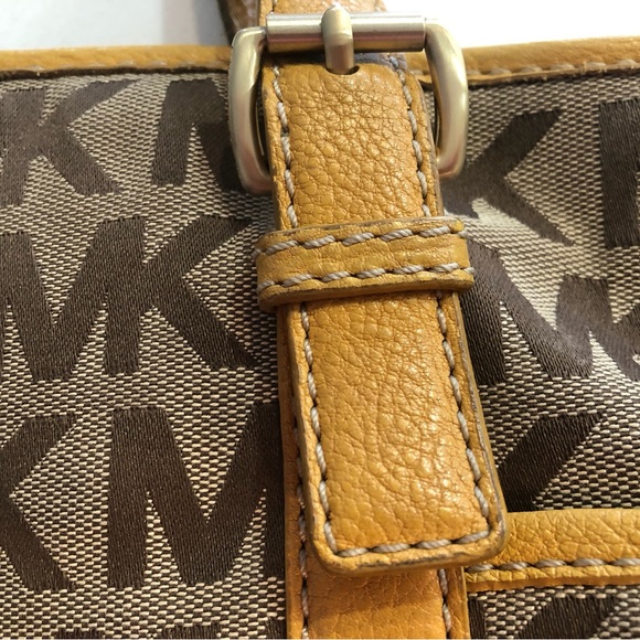 Michael Kors Tote Bag - Picture 15 of 16